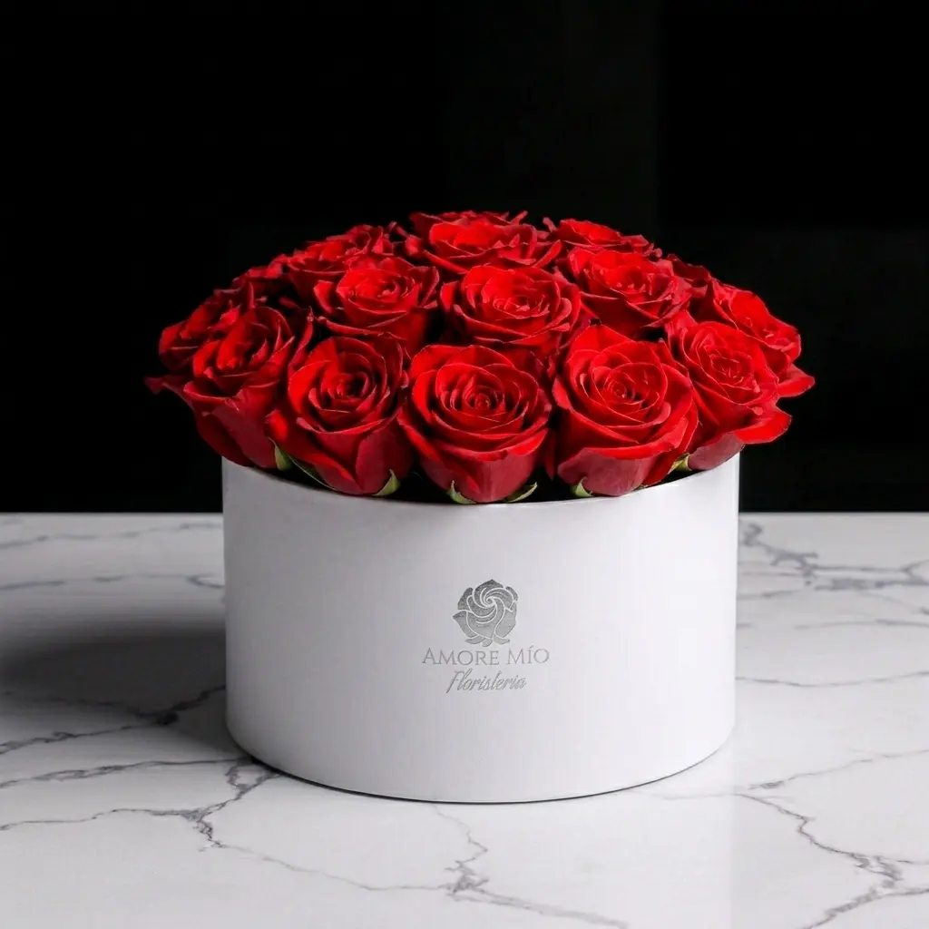 Heart in a Box — Rigid Bases — Amore Mio Flower Shop — delivery Portoviejo and Manta